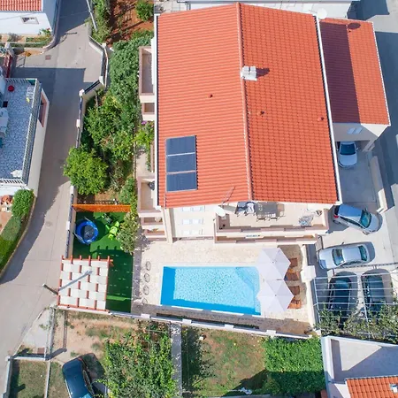 In With Kitchen * ザダル